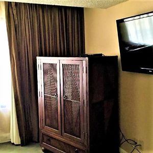 One-Bedroom Suite No Resort Fee